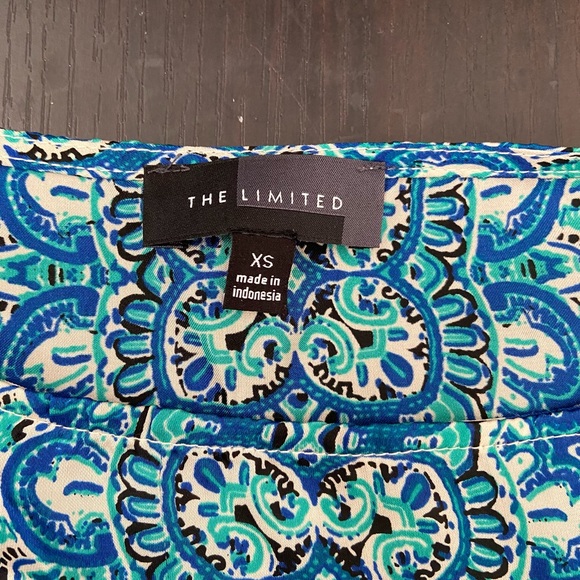 ❣️The Limited Mixed Print Blouse❣️ - Picture 6 of 6